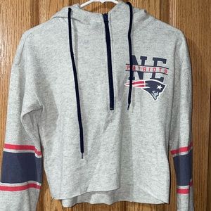 XS Gray New England Patriots NFL Cropped Hoodie